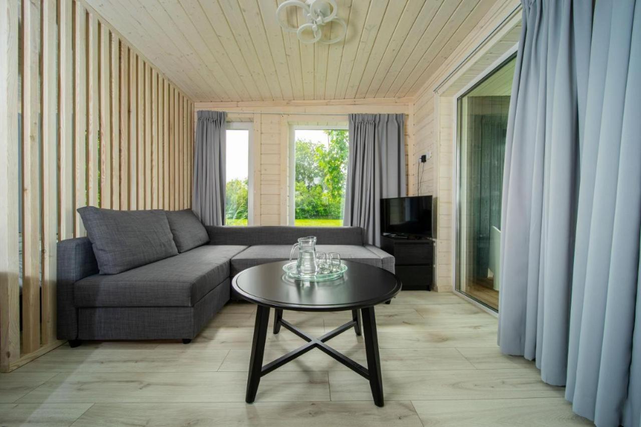 Tiny House Aan Het Water Op De Appelhof Villa Wommels Eksteriør bilde